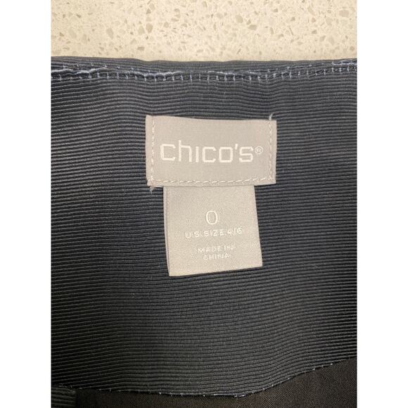 Chico’s black long sleeves, concealed zipper/snap Rose-Print Topper size 0(4-6) - Picture 12 of 15